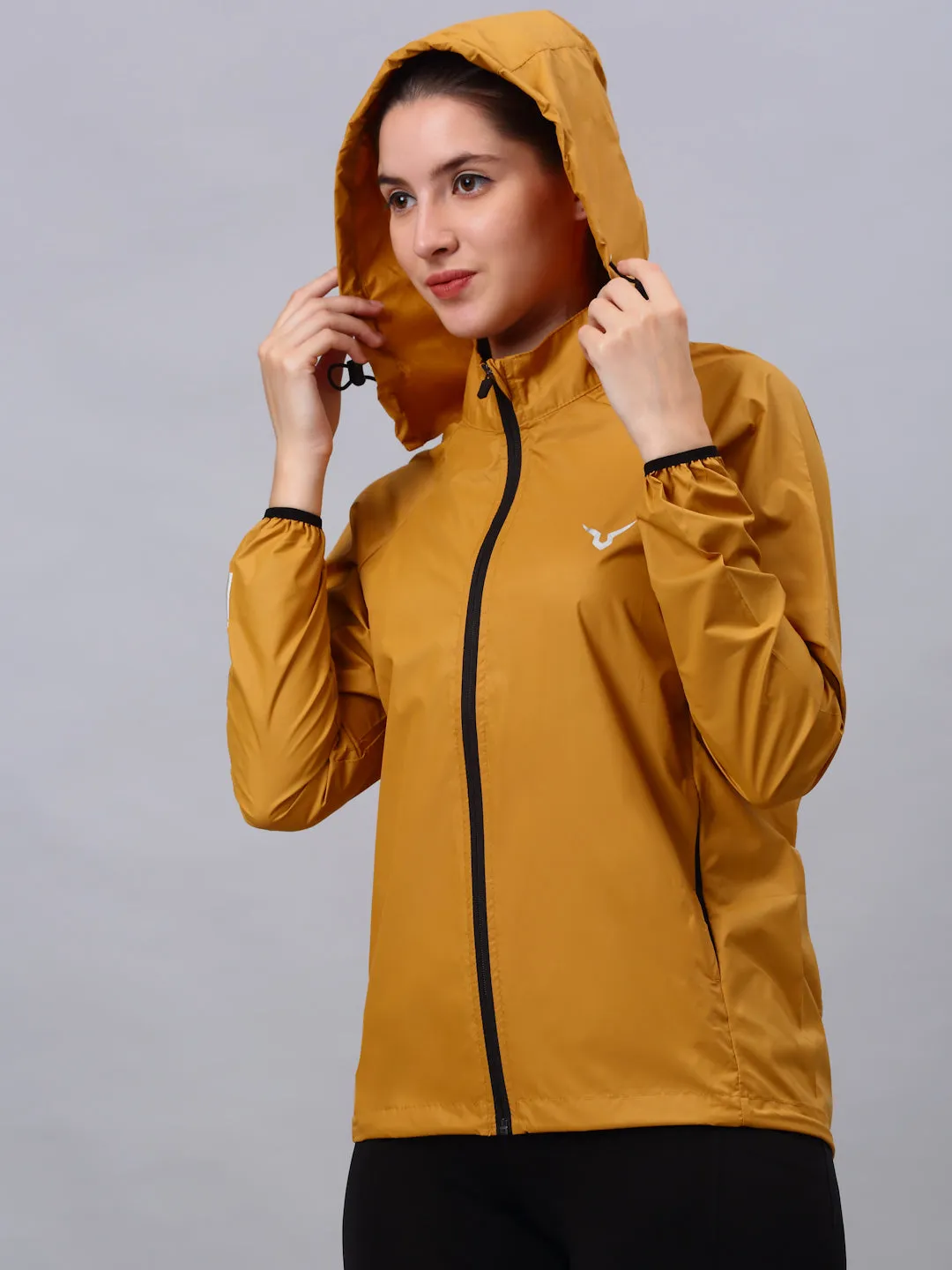 Invincible Women's Wind Runner Outdoor Jacket