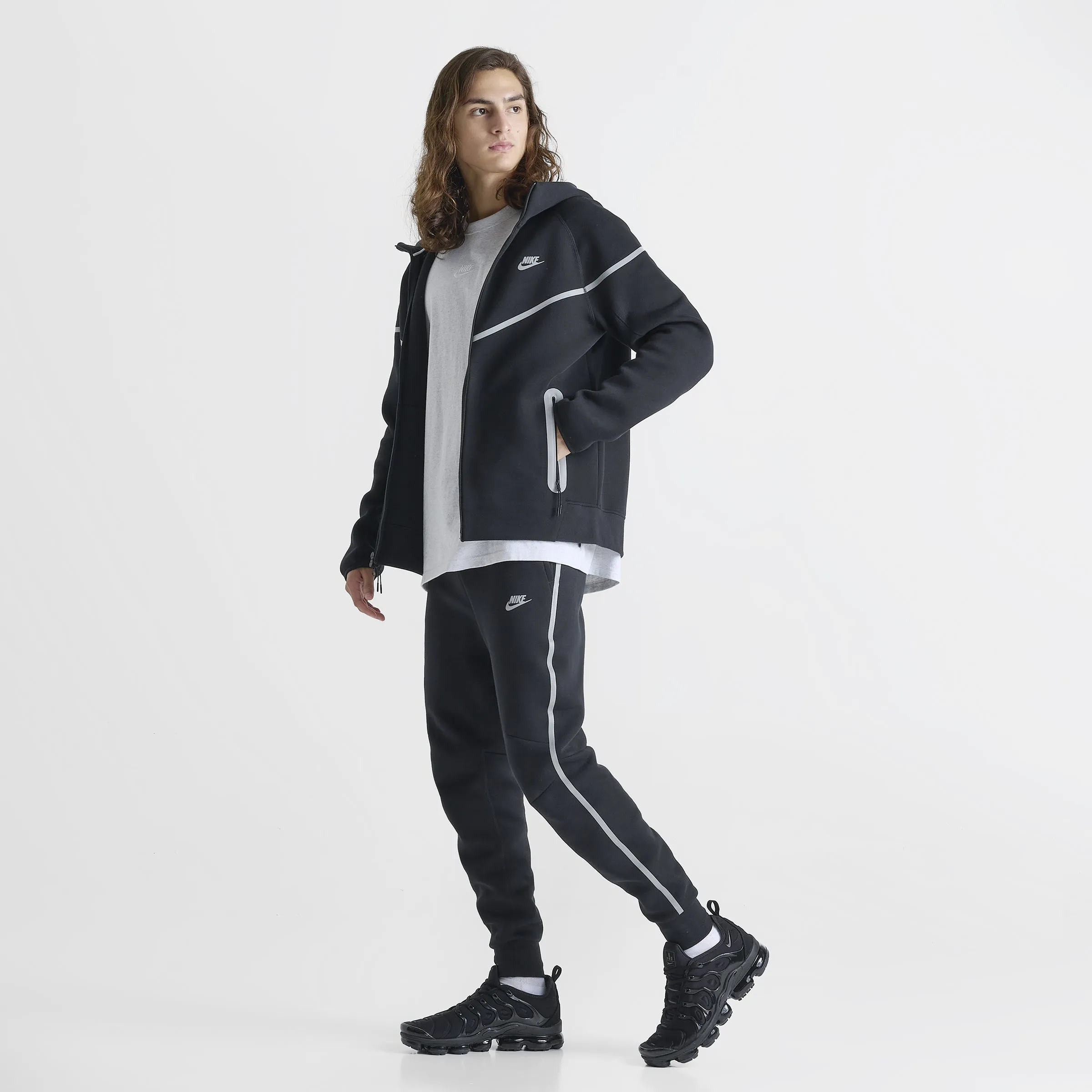 Nike Sportswear Tech Fleece Full-Zip Windrunner Black / Bemis Silver