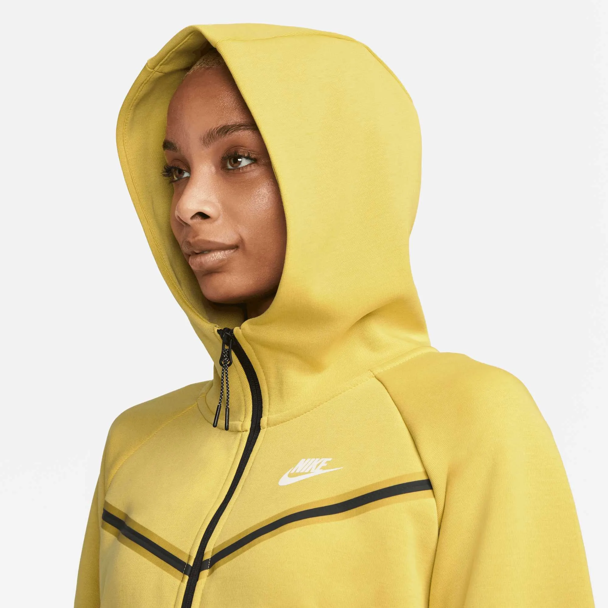 Nike Sportswear Tech Fleece Women's Light Green Windrunner