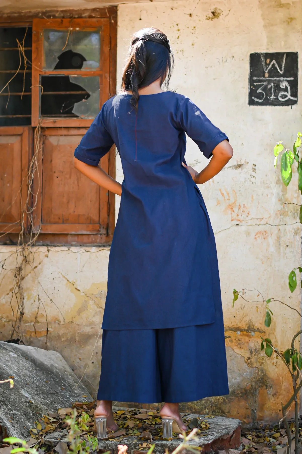 Zarna Cotton Linen Kurta and Culottes Set - Navy